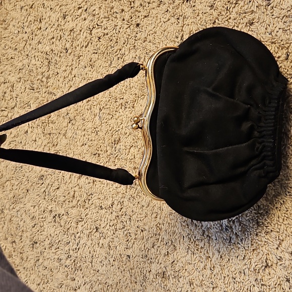 Vintage Black Purse With A Gold Hardware - Picture 5 of 8